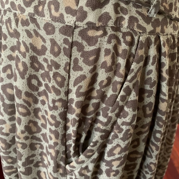Wrap Animal Print Midi Skirt Size 4 - Picture 4 of 9